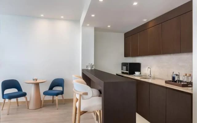Hotel Crowne Plaza Abu Dhabi Yas Island by IHG - photo 3