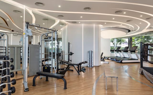 Oakwood Suites Tiwanon Bangkok Hotel - photo 2