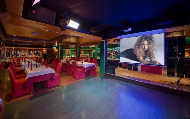 Ascot Hotel - photo 3