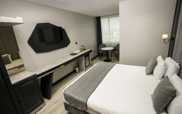 Express Plus Hotel - photo 3