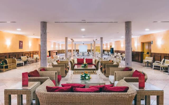Grand Muthu Golf Plaza Hotel & Spa - photo 5