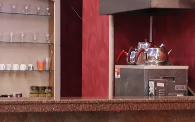 Red White Hotel - photo 5