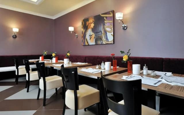 Hotel Carlton Hotel Buda Castle - photo 1