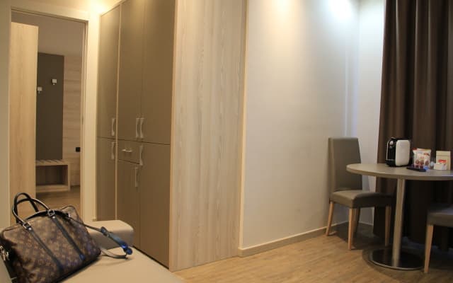 Duomo Hotel & Apartments - photo 4