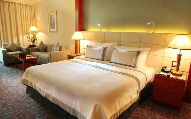 Grand Excelsior Hotel Al Barsha - photo 2