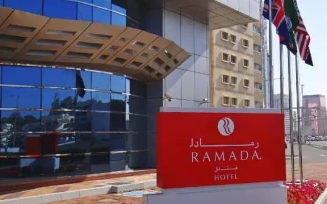 Hotel Ramada by Wyndham Abu Dhabi Corniche - photo 1