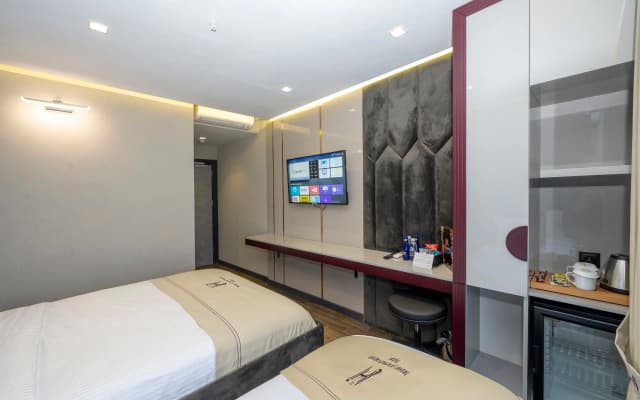 Heaven Premium Airport Hotel - photo 4