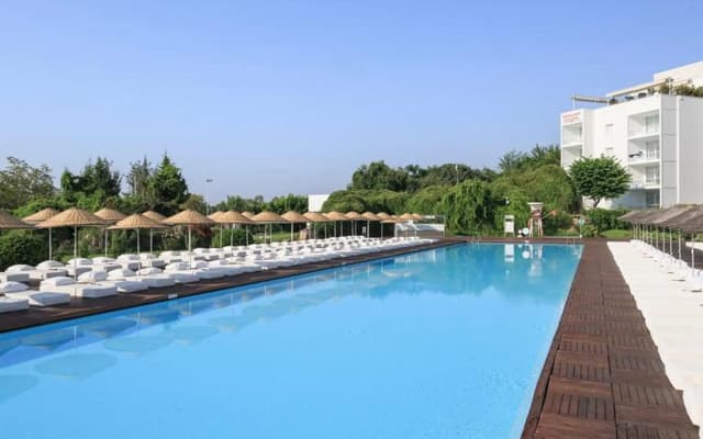 Hotel SU & Aqualand - photo 4