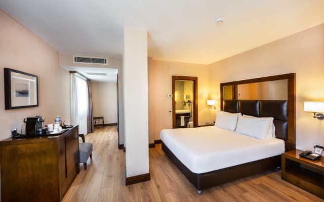 Midtown Hotel - photo 2
