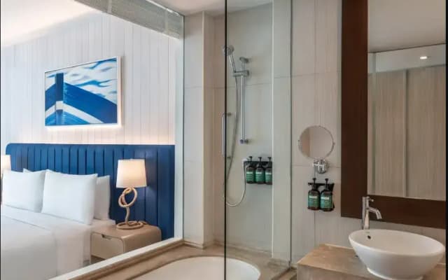 Hotel Crowne Plaza Abu Dhabi Yas Island by IHG - photo 2