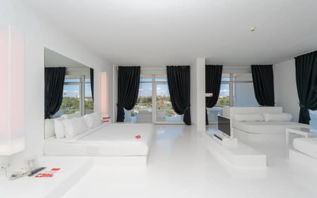 Hotel SU & Aqualand - photo 1