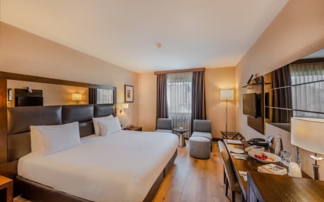 Midtown Hotel - photo 6