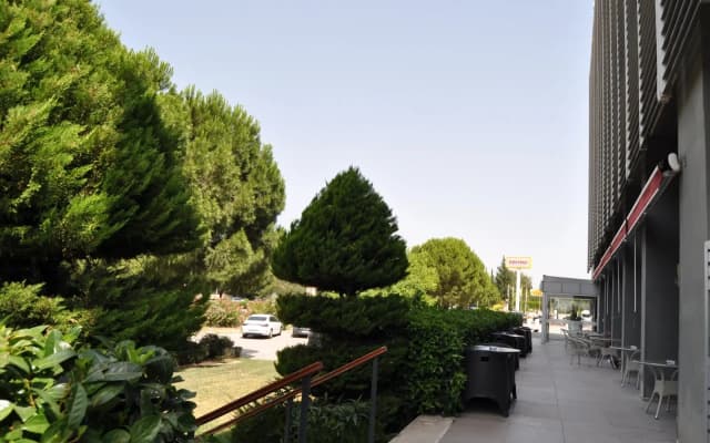 Orty Airport Hotel - photo 4