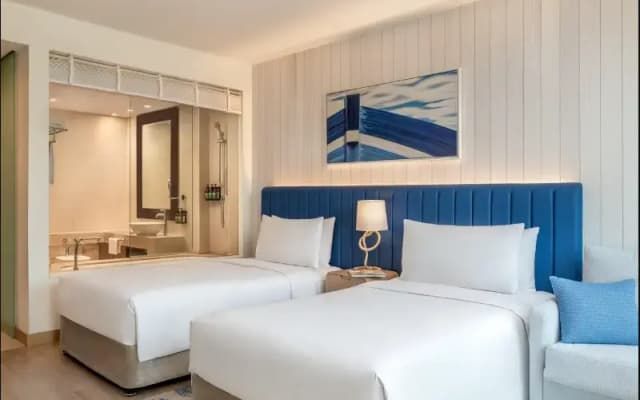 Hotel Crowne Plaza Abu Dhabi Yas Island by IHG - photo 2