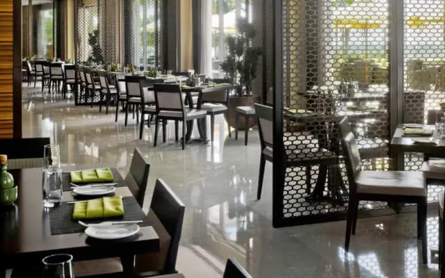 Hotel Crowne Plaza Festival City - photo 2