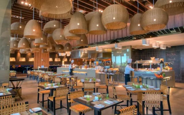 Hotel Crowne Plaza Abu Dhabi Yas Island by IHG - photo 7