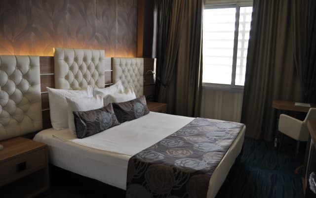 Orty Airport Hotel - photo 4