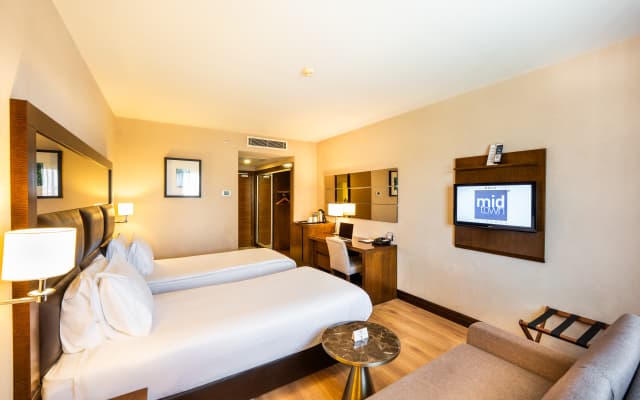 Midtown Hotel - photo 4