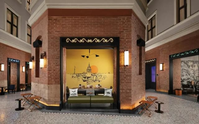 Moxy Istanbul Taksim - photo 5