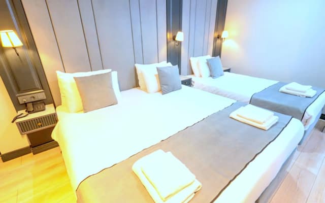 Express Plus Hotel - photo 4