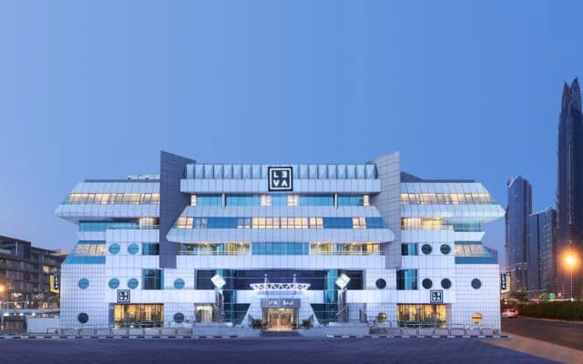 Leva Mazaya Centre Dubai Hotel - photo 3