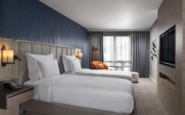Crowne Plaza Istanbul Ortakoy Bosphorus, an IHG Hotel - photo 2