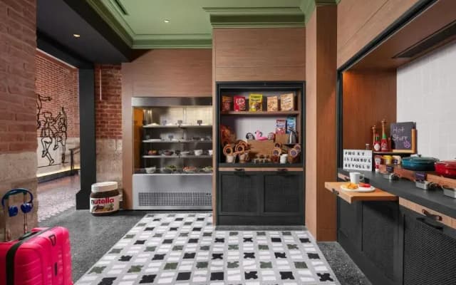 Moxy Istanbul Taksim - photo 3