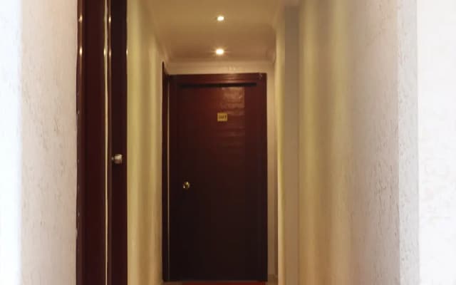 Red White Hotel - photo 4