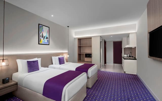 Leva Mazaya Centre Dubai Hotel - photo 1