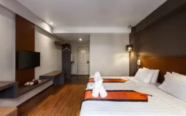 The Cottage Suvarnabhumi Hotel - photo 2
