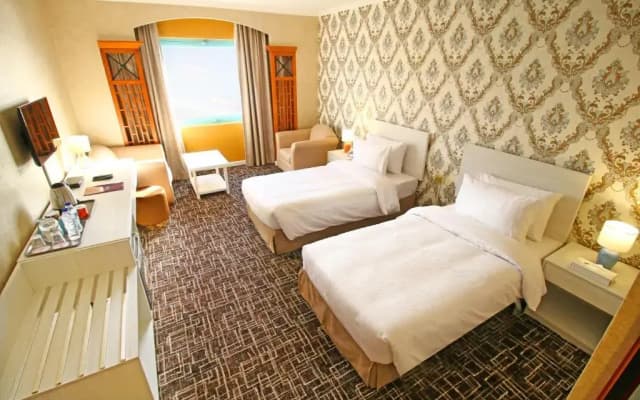 The George Hotel - photo 4