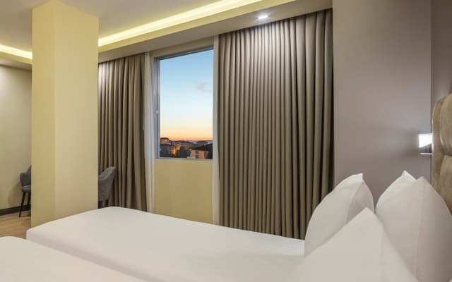Garner Hotel Istanbul - Airport Arnavutkoy by IHG - photo 3