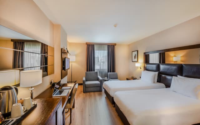 Midtown Hotel - photo 1