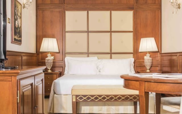 Golden Tower Hotel & Spa - photo 1