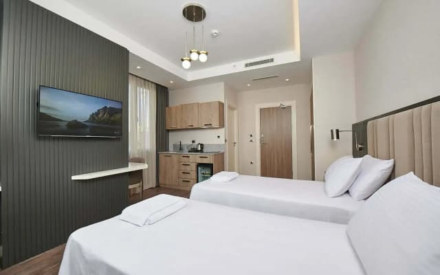 Livinton Hotel - photo 3