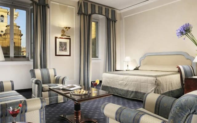 Hotel De La Ville - photo 2
