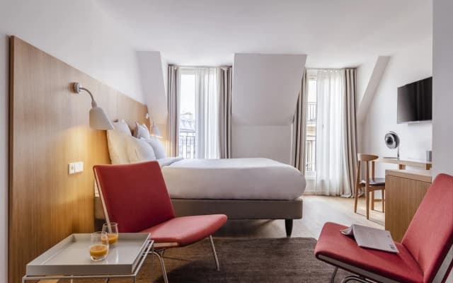 9Hotel Republique Hotel - photo 1