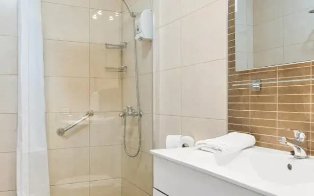 Paloma Beach Apartments - photo 13