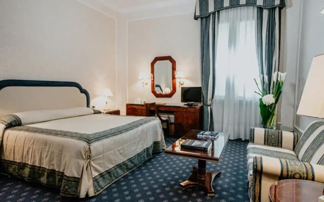 Hotel De La Ville - photo 1