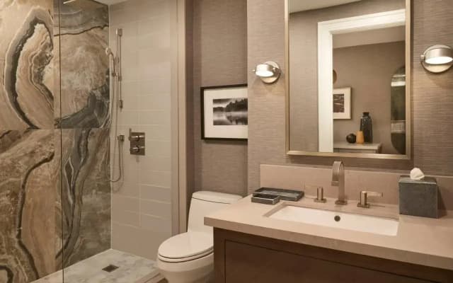 Hilton Toronto - photo 2