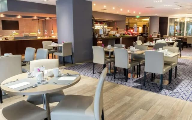 Hilton Paris La Defense Hotel - photo 1