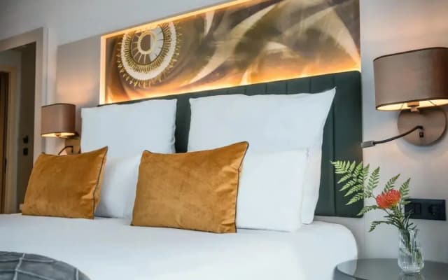 Leonardo Royal Hotel Barcelona Fira - photo 3
