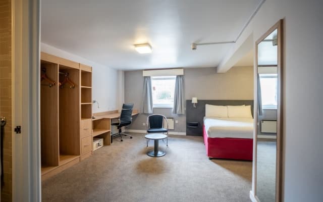 Pendulum Hotel - photo 5
