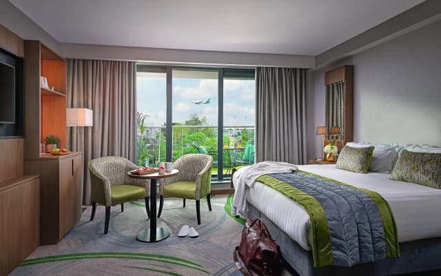 Carlton Hotel Dublin Airport Hotel - photo 1