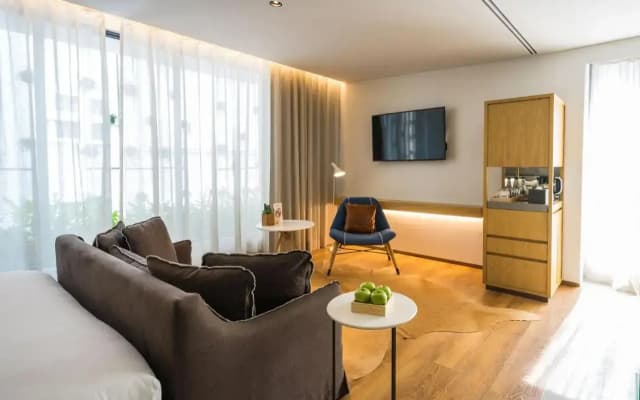 Ad Lib Hotel Bangkok - photo 5