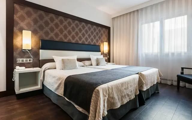 Gran Versalles Hotel - photo 1