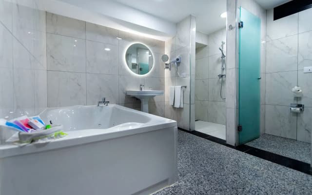 Paradise Park Fun Lifestyle Hotel - photo 6