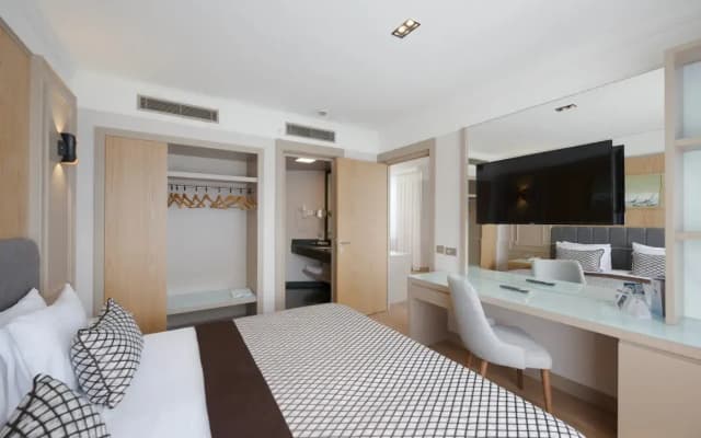 Porto Bello Hotel Resort & Spa - photo 2