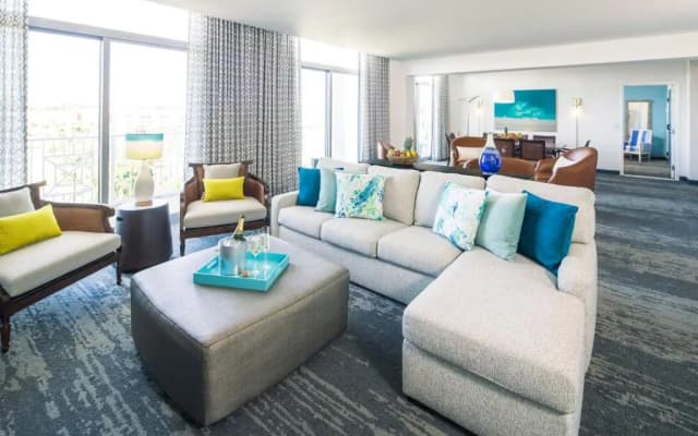 Universal's Loews Sapphire Falls Resort - photo 3