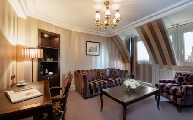 Hôtel Elysia by Inwood Hotels - photo 2